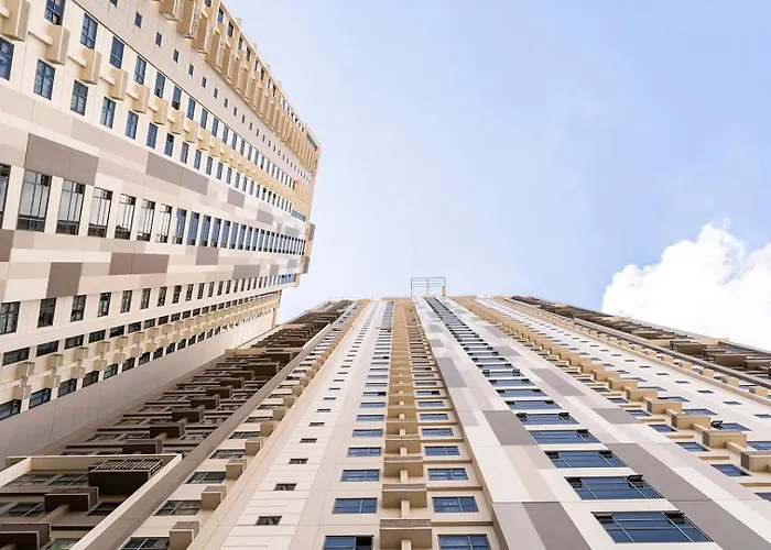 Cozy Space By Nomad Space Ph At Horizons 101 With Pool, Netflix, Wifi 2* 세부