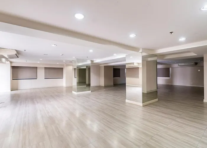 Cozy Space By Nomad Space Ph At Horizons 101 With Pool, Netflix, Wifi 아파트호텔