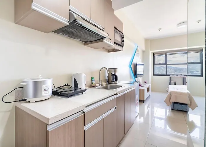 Cozy Space By Nomad Space Ph At Horizons 101 With Pool, Netflix, Wifi 2* 세부