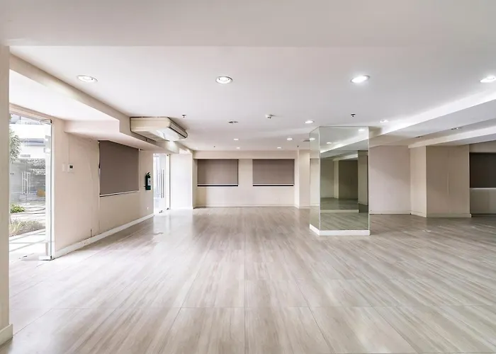 Cozy Space By Nomad Space Ph At Horizons 101 With Pool, Netflix, Wifi 2* 세부