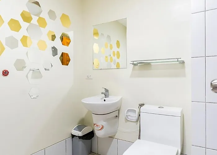 Cozy Space By Nomad Space Ph At Horizons 101 With Pool, Netflix, Wifi 2* 세부