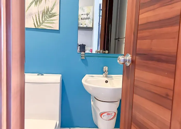 Cozy Space By Nomad Space Ph At Horizons 101 With Pool, Netflix, Wifi 2* 세부