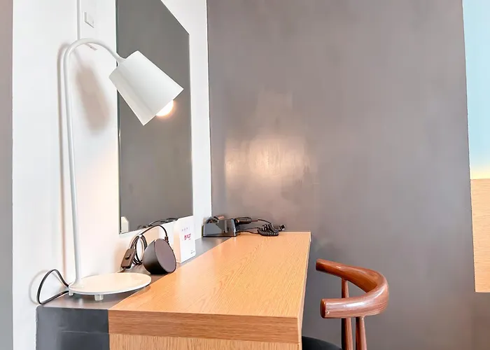 Cozy Space By Nomad Space Ph At Horizons 101 With Pool, Netflix, Wifi